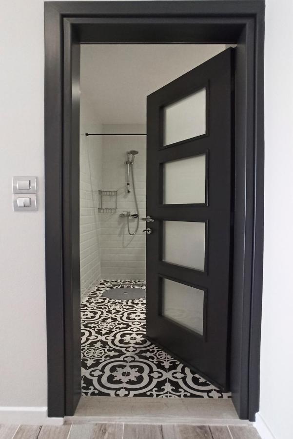Chrysalis 2 Apartment Kos Town Luaran gambar